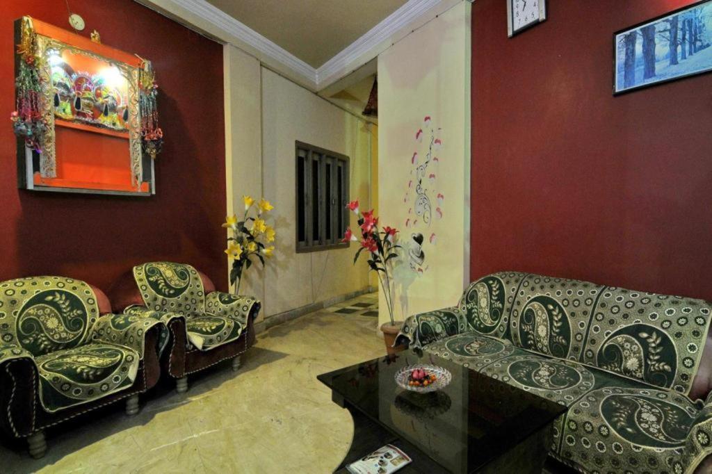 Golden Dust Hotel Puri Luaran gambar