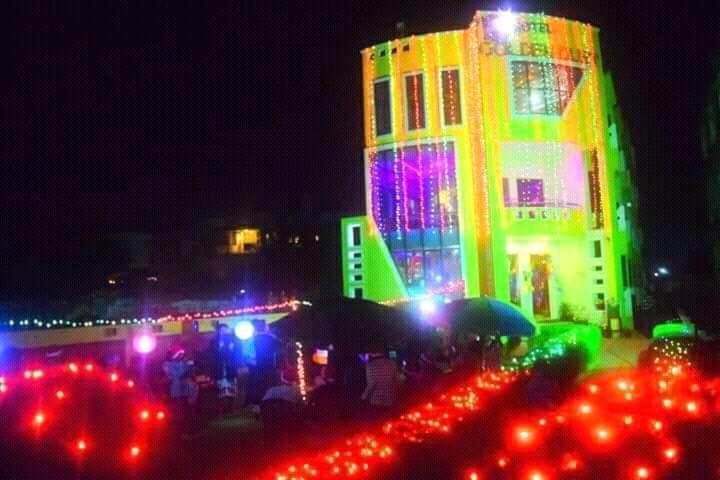Golden Dust Hotel Puri Luaran gambar