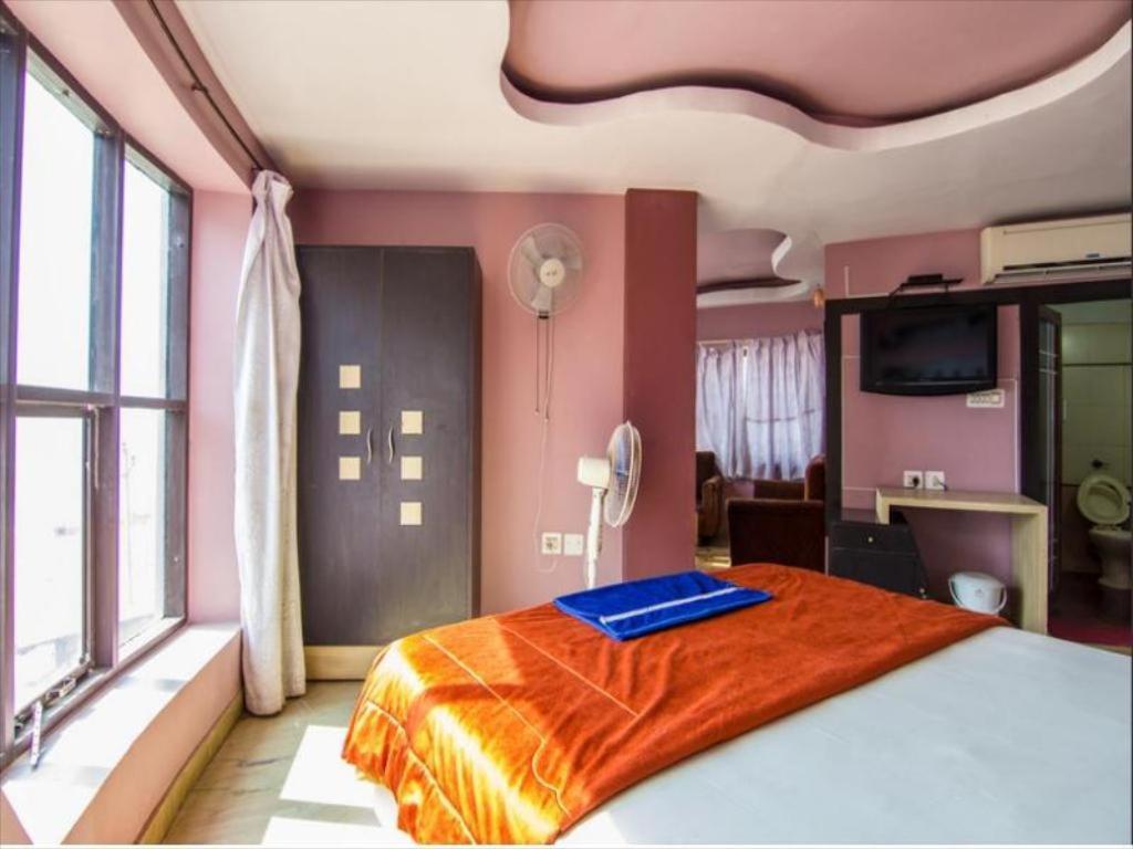 Golden Dust Hotel Puri Luaran gambar