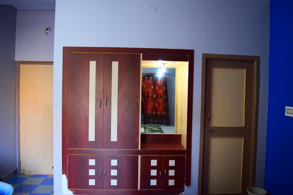 Golden Dust Hotel Puri Luaran gambar