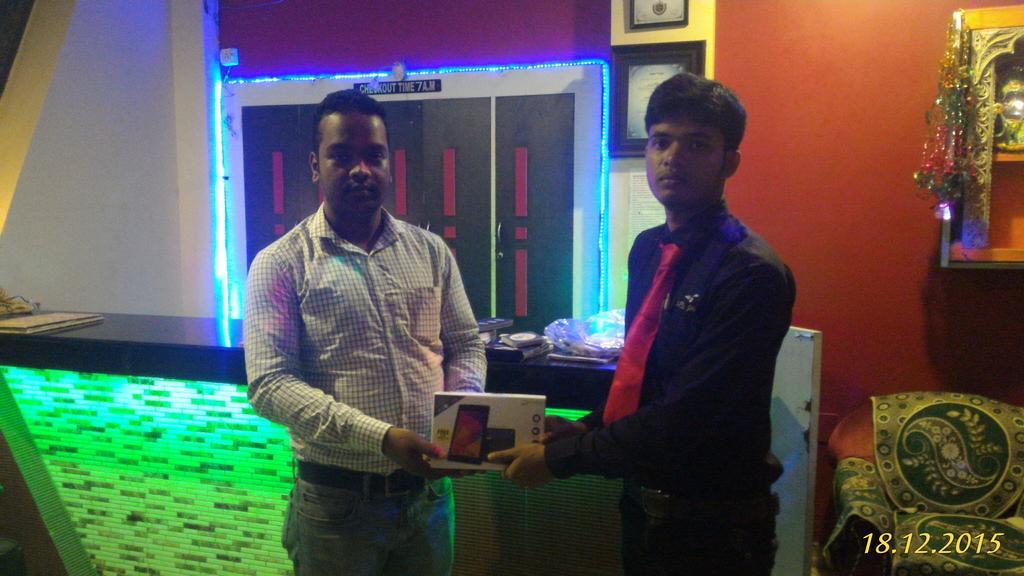 Golden Dust Hotel Puri Luaran gambar