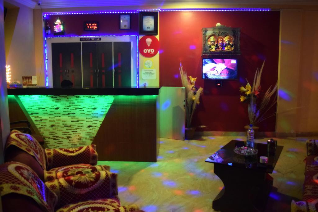 Golden Dust Hotel Puri Luaran gambar